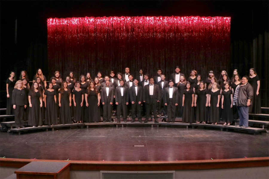 Varsity Choir Takes Sweepstakes At U.I.L