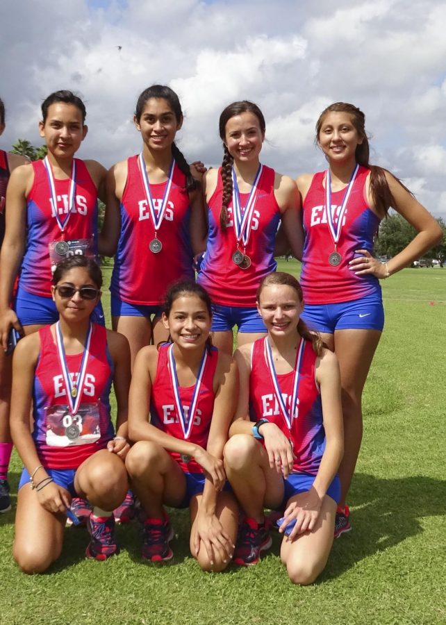 Varsity Girls win 2nd place at District, earning spot at Regionals